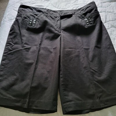 Pantalones cortos de mezcla de lino negro 16x Foto 1 de 4