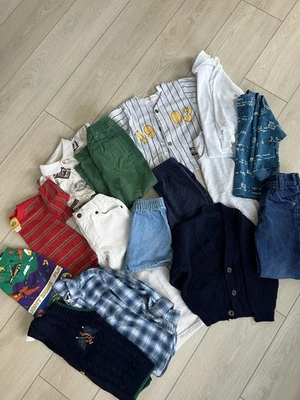 Lote de 15 piezas camisas pantalones cortos suéteres vintage años 90 niños pequeños 3T Foto 1 de 4