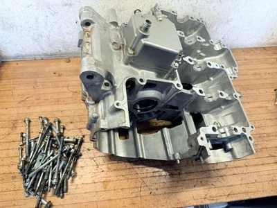 07 08 2007 2008 Suzuki GSXR 1000 caja del motor manivela estuches inferiores bloque motor Foto 1 de 4