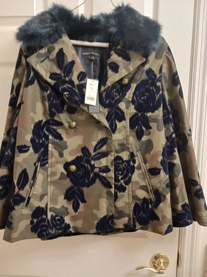 Banana Republic Nuevo con Etiquetas Chaquetón Camuflaje Terciopelo Floral Rem Cuello de Piel Sintética Talla M Foto 1 de 4