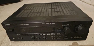 Yamaha RX-V595RDS Reciever Empfänger Teildefekt - Bild 1 von 4