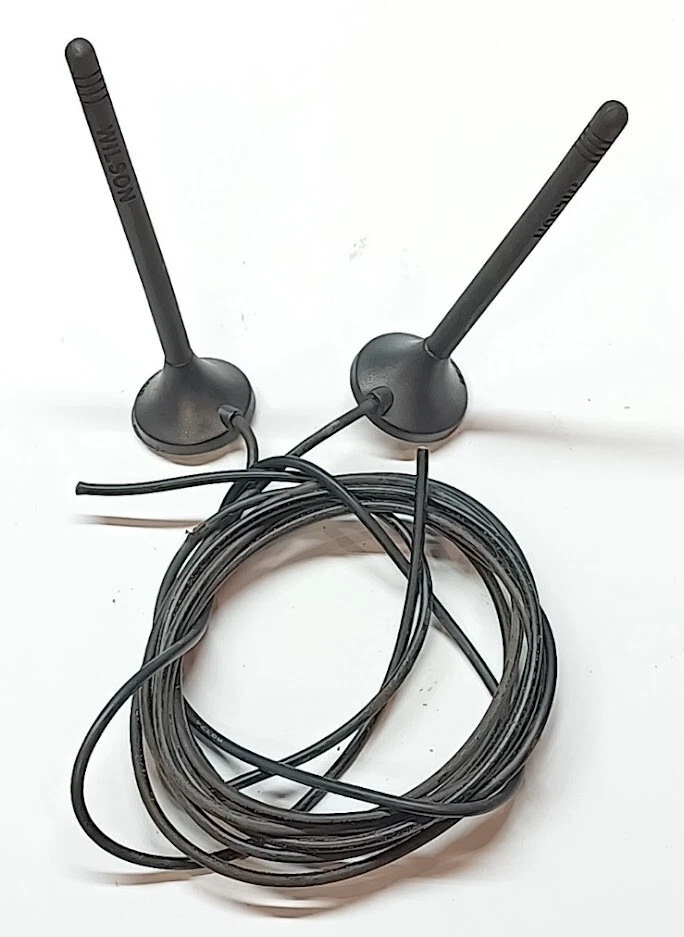 2pc, used 301126 - Wilson 4G Antenna, magnetic mount - Image 1 of 1