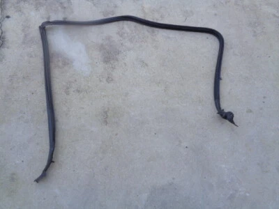 Nissan 300ZX 1994 (2+2) techo corredizo - pilar A sello de resistencia lateral derecho OEM Foto 1 de 4