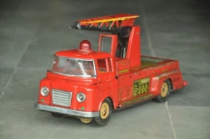 Vintage Battery Fine Red Litho Fire Brigade Truck Tin Toy , Japan - Picture 1 of 12