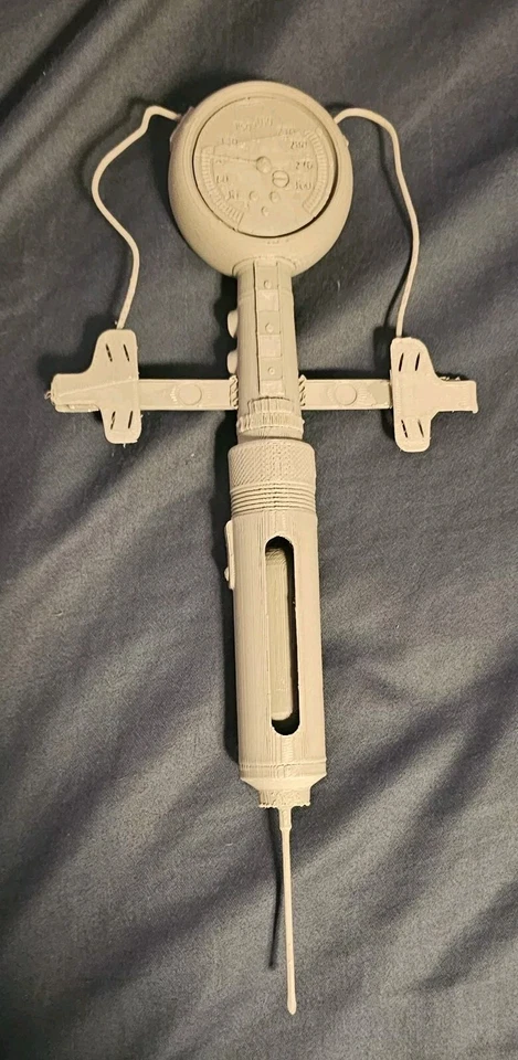 Fallout Stimpak Prop Replica - Collecting - Costume - Cosplay - Display - Props - Image 1 of 1