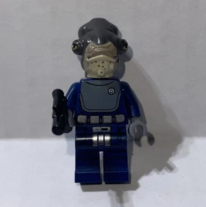 LEGO ADMIRAL RADDUS minifigure STAR WARS set 75172 sw0816 WITH BLASTER NICE - Picture 1 of 9