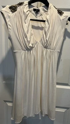 Vestido para mujer Sky Brand color blanco roto elástico algodón estilo pulóver Foto 1 de 3