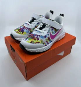 Nike Revolution 5 Fable Shoes White/Fire Pink US11,5C CJ2092-100 - Picture 1 of 5
