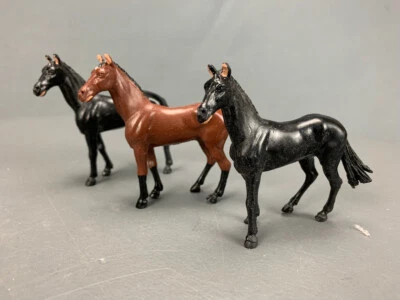 Three Ertl/Britains Horse figures G0913 LZ - Image 1 of 4
