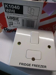 NUEVA UNIDAD DE CONEXIÓN CONMUTADA MK LOGIC K1040 WHI 13A DP (FRIGORÍFICO CONGELADOR) - Imagen 1 de 2