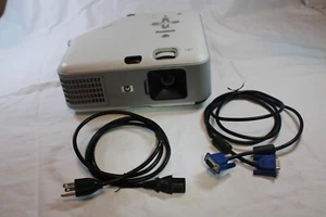HP vp6320 projector 2004 good working condition with power & VGA cables - Picture 1 of 10
