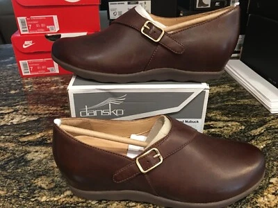 NUEVOS $150 Zapatos planos Dansko Marisa de nobuck bruñido para mujer, talla 7,5 - (EU 38) Foto 1 de 4