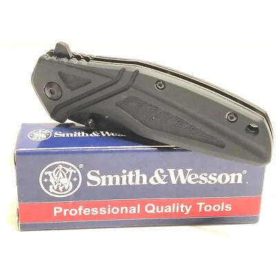 Smith & Wesson 6.89in Stainless Steel Folding Knife with 3in Drop Blade Black - Image 1 of 4