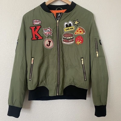 Atmosphere Sz 8 women’s Green Jacket with patches - Image 1 of 4