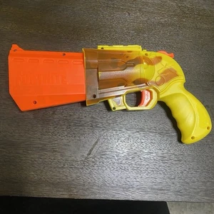 Fortnite Nerf Gun - Peely SR Ripe Dart Blaster 2019 - For Ages 8 and Up - Picture 1 of 4