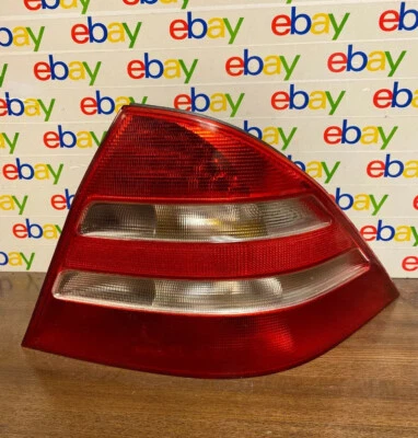 MERCEDES BENZ S500 TAIL LIGHT RIGHT PASSENGER 2000 2001 W220 S430 A2208200664 - Image 1 of 4