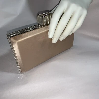 Pre-amado Judith Leiber borde biselado caja clutch CHAMPAGNE GOLD satinado semiprecioso Foto 1 de 4