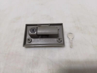 Jeep TJ Wrangler OEM Base Guantera Pestillo con Llave Caqui 2003 2004 2005 2006 166518 Foto 1 de 4