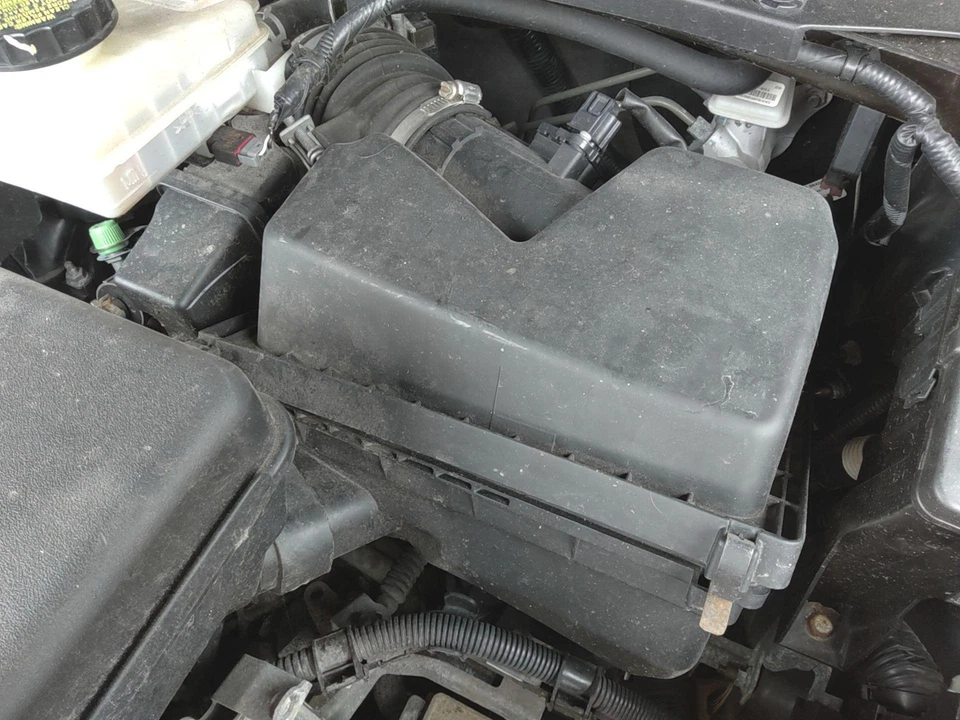 15 INFINITI QX60 Air Cleaner 3.5l (6 Cylinder) - Image 1 of 1