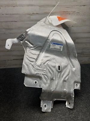 Genuine Ford Shield 9T1Z-9B007-A 2010-2013 Transit Connect - Изображение 1 из 4