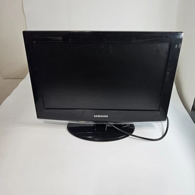 Samsung 19" LCD TV Model LN19B360C5D Flat Screen TV...TESTED (no remote) - Image 1 of 4