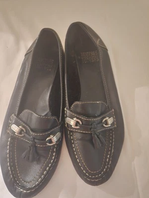 Mootsies Tootsies Zapatos Mujer 8.5 Mocasín Negro Borlas Sin Cordones Informales Puntera Sin usar, en caja Foto 1 de 4