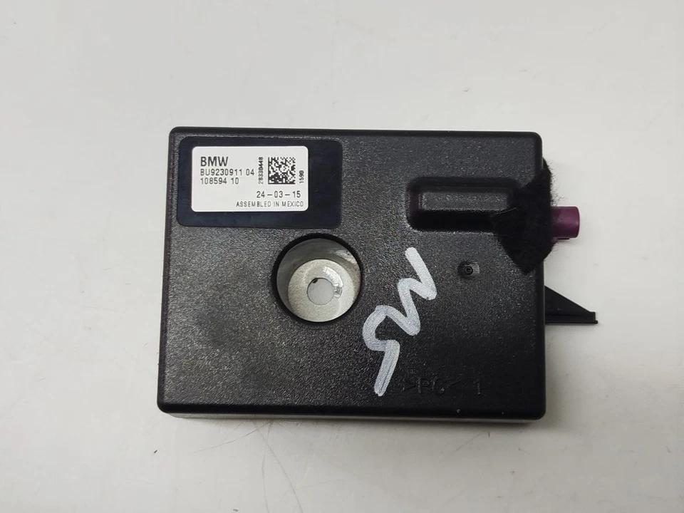 BMW 2 SERIES M SPORT F45 2014-2018 Antenna Amplifier Control Module 9230911 - Image 1 of 4