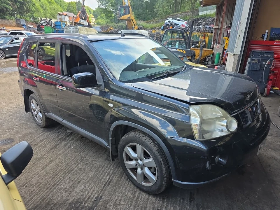 Cuadro de instrumentos Nissan X-trail Mk2 Sport Expo 2007-2009  Foto 1 de 4