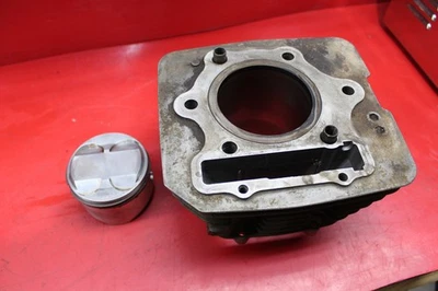 Honda Fourtrax Foreman 350 1987 cilindro de motor y pistón Wiseco 10,25:1 82 mm Foto 1 de 4