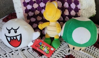 Lote de 3 juguetes de peluche Super Mario Bros.: Boo, Troopa Koopa y champiñón verde 1-up Foto 1 de 4