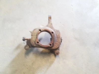 Nudillo de husillo de pasajero delantero derecho 4x4 | Se adapta a Ford Excursion 2000-2005 Foto 1 de 4