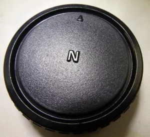 Used "N" Rear Lens Cap for Nikon F lenses 18-55mm - Picture 1 of 6