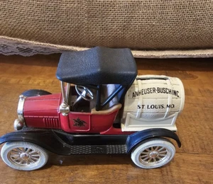 Vintage Ertl Die Cast Red Anheuser-Bush Bank 1918 Model T Runabout - Picture 1 of 12