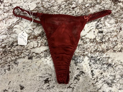 Tanga True Vintage Magic Silk Talla Única 100% Seda Años 80, 90 Rojo Foto 1 de 3