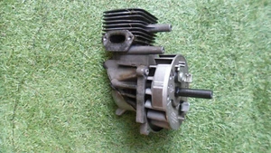 Homelite HLT26CD - Petrol strimmer part - Bare engine - 131 - Picture 1 of 6