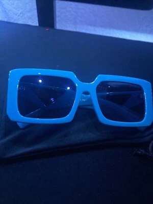 Prada PR 17WS SUNGLASSES - Image 1 of 4