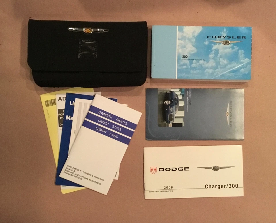 Chrysler 300 2009 manual del propietario con estuche envío gratuito  Foto 1 de 1