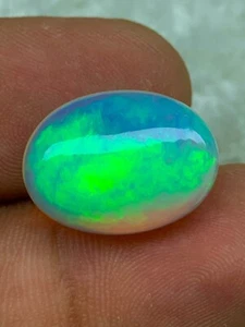 6.40Cts- Natural Ethiopian Welo Opal having Strong Neon Chaff Pattern Opal Fire - Picture 1 of 8