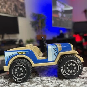 Camión de colección Tonka Jeep 1979 Blue Beach Cruiser 812892 calcomanías onduladas metal plástico ⭐️ - Imagen 1 de 4