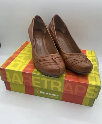 Tacones de cuña BareTraps Candid de cuero marrón rojizo sin cordones talla: 7,5 M con caja Foto 1 de 4