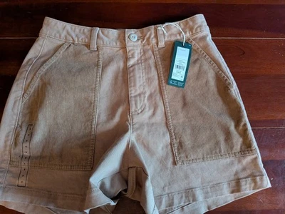 Alpine Design 5 Short Women's Size 6 Small Sahara Sand Beige - Image 1 of 4
