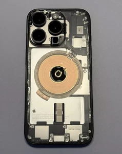 Custom iPhone 16 Pro - Photo 1 sur 4