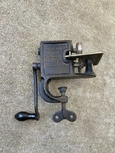 Vintage Clean Cut Pinking Machine Stoffschneider South Richland Machine Co. NY - Bild 1 von 7