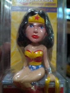 DC Universe Wonder Woman Computer Sitter Bobblehead By Funko - Picture 1 of 1