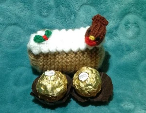 KNITTING PATTERN - Christmas Yule Log chocolate cover fits Ferrero Rocher - Picture 1 of 1