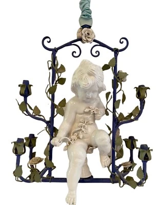 Lámpara de araña vintage Cherubín Putti Tole luz techo floral italiano mediados de siglo Foto 1 de 4