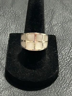 Vintage Sterling Silver 925 Mother Of Pearl Ring Size 7” - Image 1 of 4