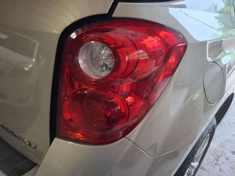 Chevrolet Equinox 2011 conjunto de luces traseras para pasajero derecho OEM usado 3521937 Foto 1 de 1