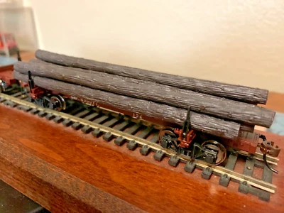 SKELETON LOG CARS - 2 pack w/LOG LOADS and CHAINS- COOS BAY - HO Scale -NEW RTR - Image 1 of 4