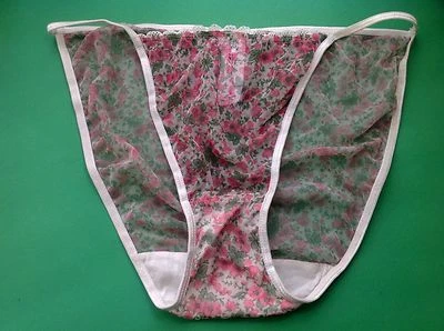 Bragas de mujer, bikinis Secret Tresures talla 6 gasa floral multicolor con decoración Foto 1 de 4